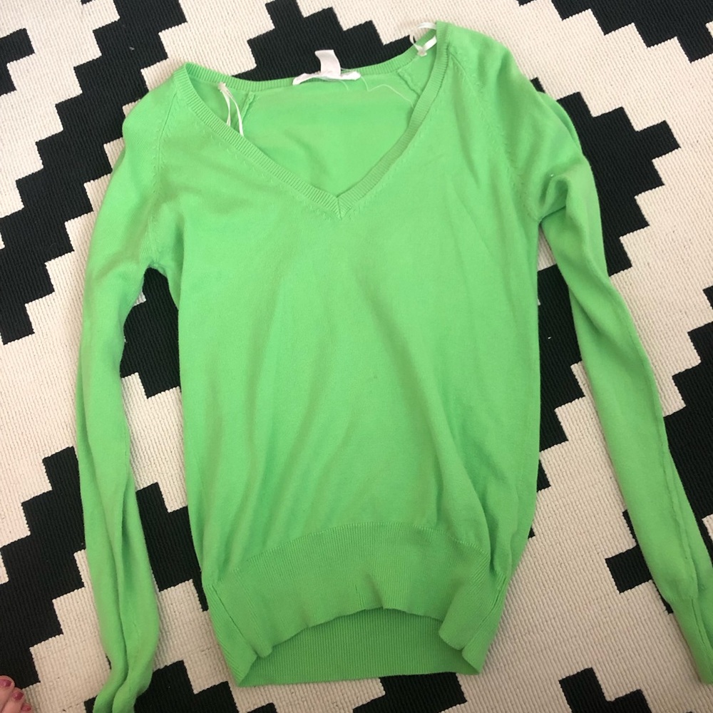 green v neck sweater